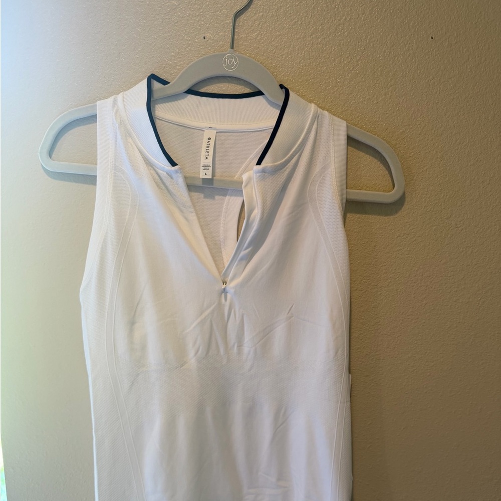 Athleta Momentum Polo Tank White L NWT Golf Tennis Pickleball Hiking Outdoor Run